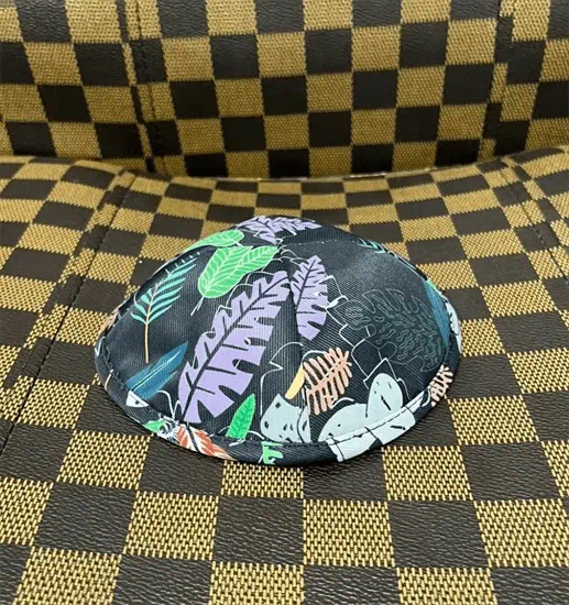 כיפות צבעוניות